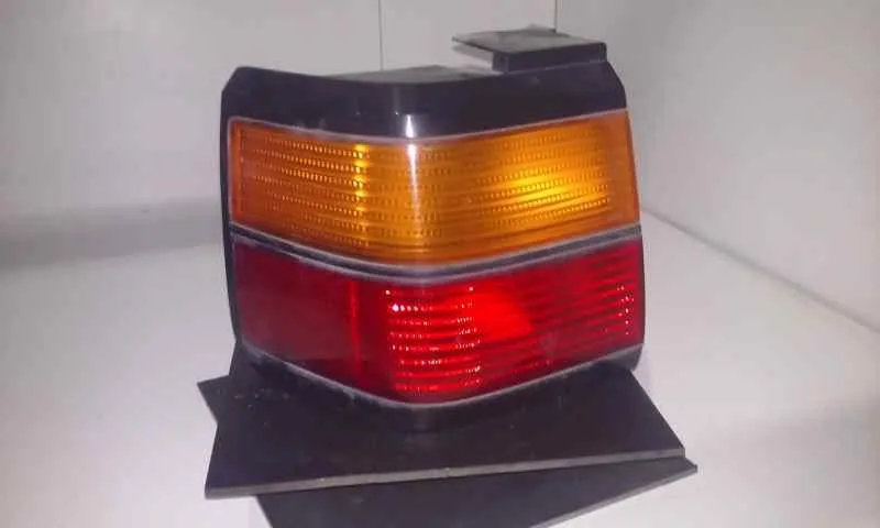 Piloto Trasero Izquierdo para Volkswagen Passat Berlina (312)