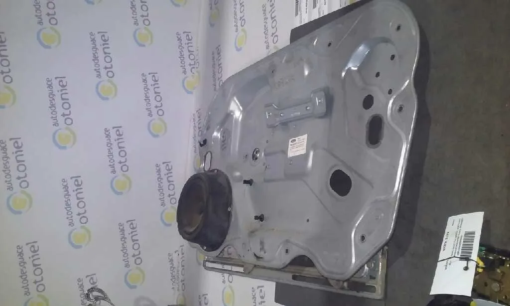 Elevalunas Delantero Derecho para Ford Focus Berlina (Cap)