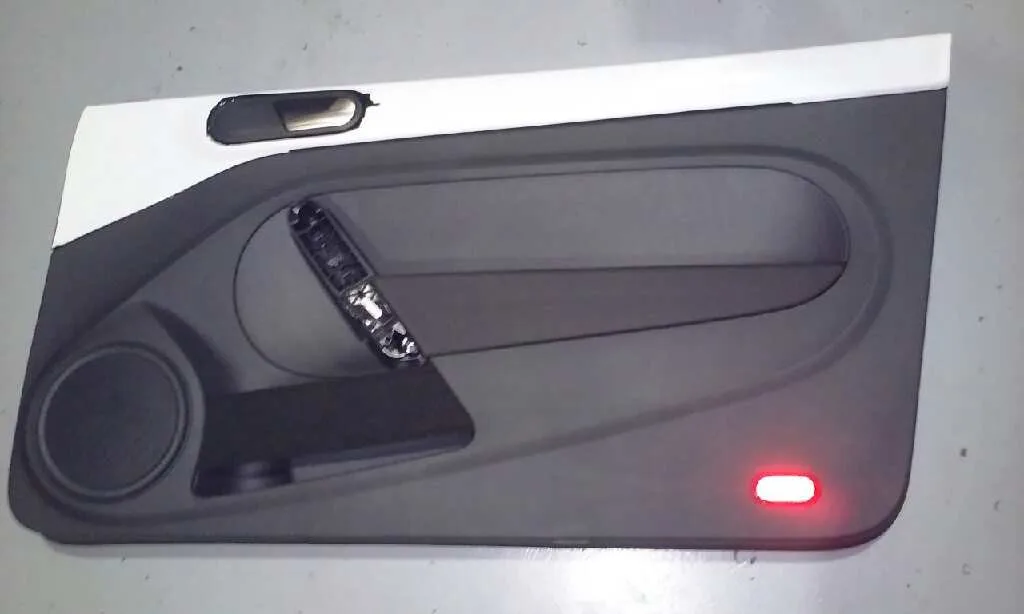 Guarnecido Puerta Delantera Derecha para Volkswagen Beetle (5C1)