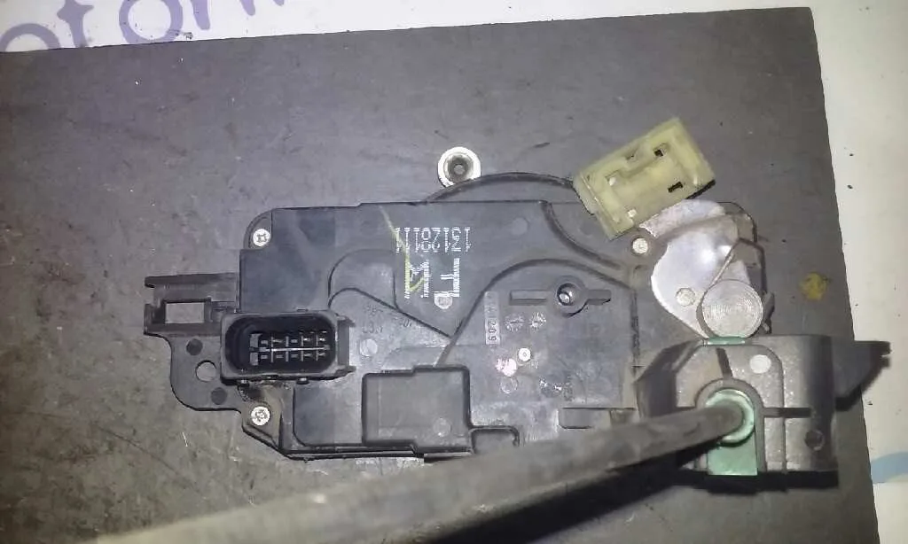 Cerradura Puerta Delantera Izquierda para Opel Astra H Berlina