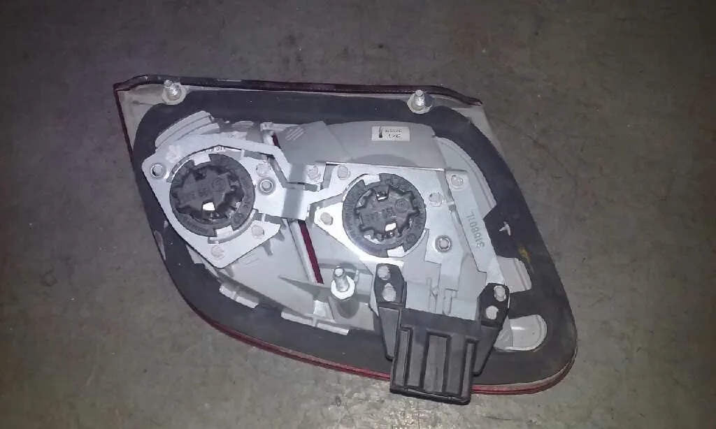 Piloto Trasero Derecho para Mercedes-Benz Clase E (W210) Berlina Diesel