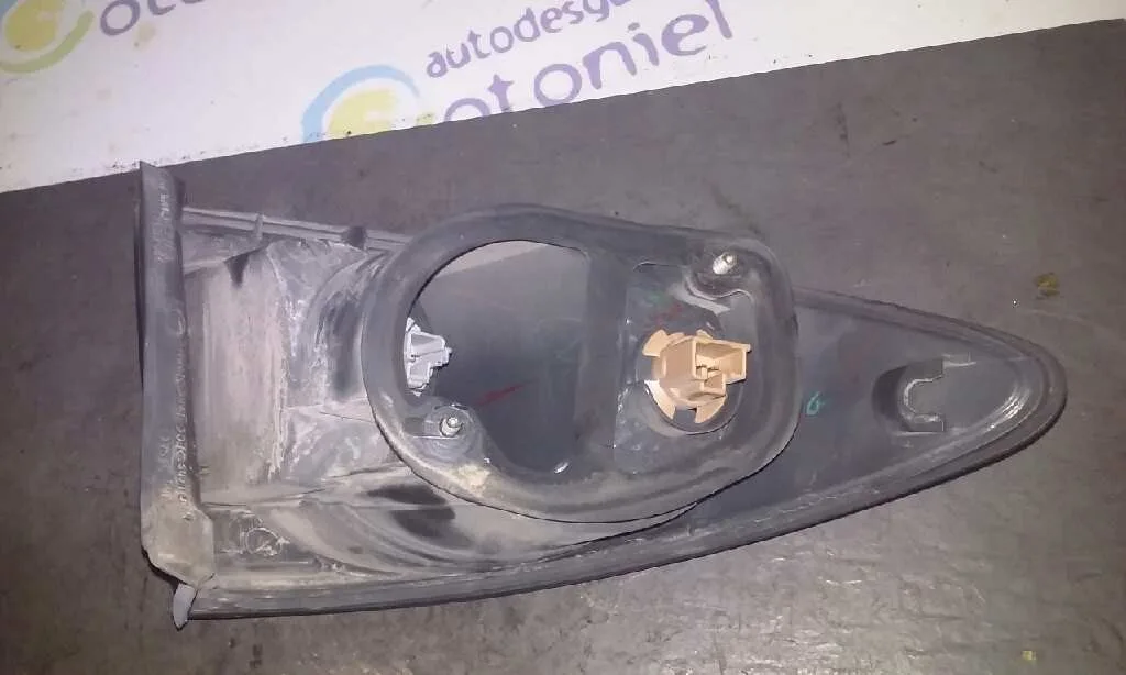 Piloto Trasero Derecho para Mazda 6 Monovolumen (Gy)