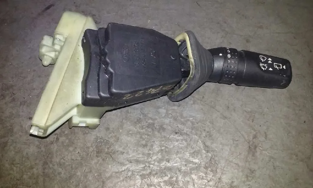 Mando Limpia para Ford Mondeo Berlina (Gd)