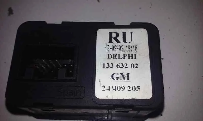 Mando Elevalunas Delantero Izquierdo para Opel Meriva