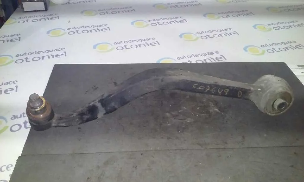 Brazo Suspension Inferior Delantero Derecho para Mazda 6 Monovolumen (Gy)