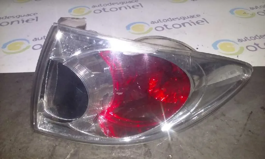 Piloto Trasero Derecho para Mazda 6 Monovolumen (Gy)