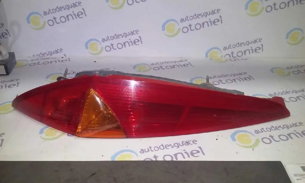 Piloto Trasero Izquierdo para Fiat Punto Berlina (188)