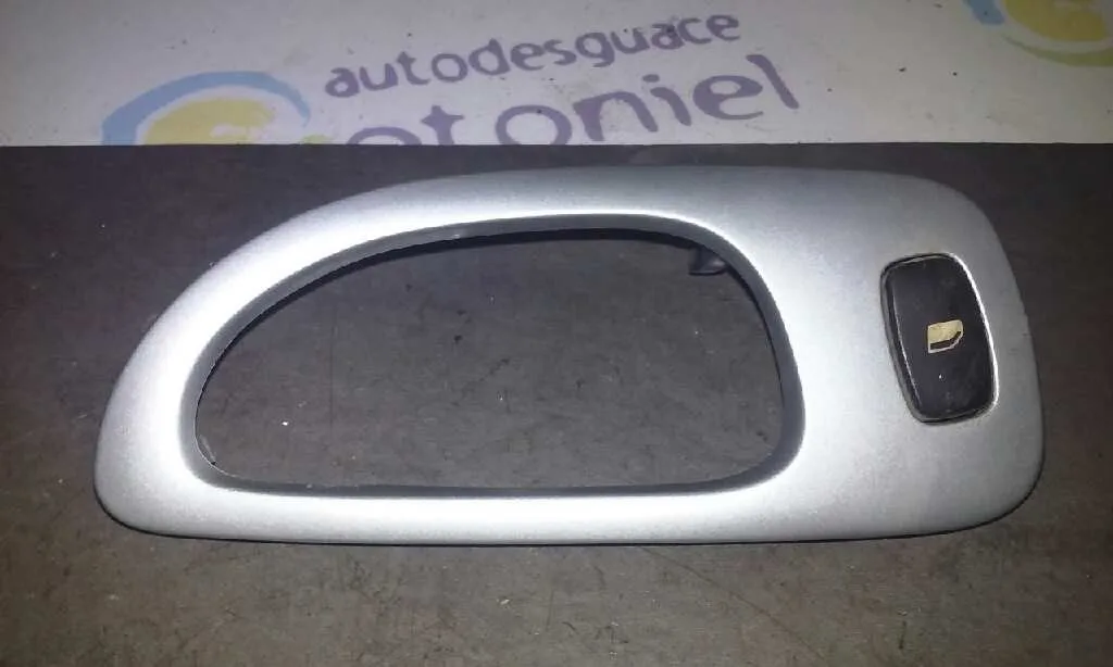 Mando Elevalunas Trasero Derecho para Peugeot 307 (S1)