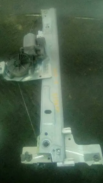 Elevalunas Delantero Izquierdo para Peugeot 207