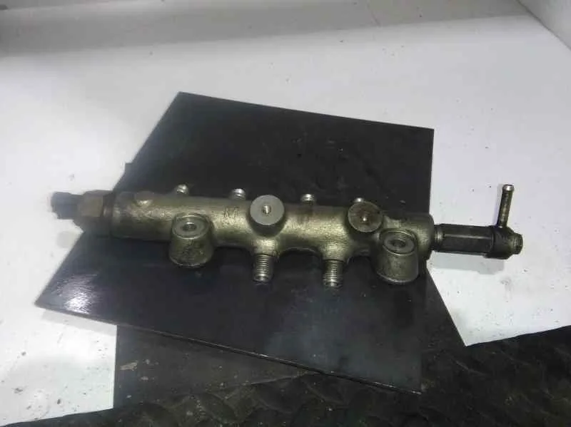 Rampa Inyectora para Mazda 6 Berlina (Gg)