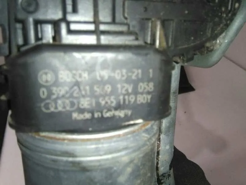 Motor Limpia Delantero para Audi A4 Berlina (8E)