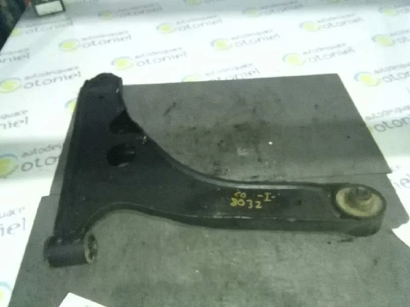 Brazo Suspension Inferior Delantero Izquierdo para Ford Transit Mod. 2000 Combi