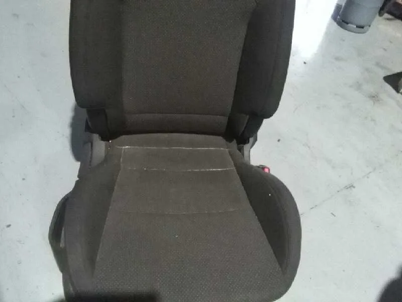 Asiento Delantero Derecho para Kia Carens ( )