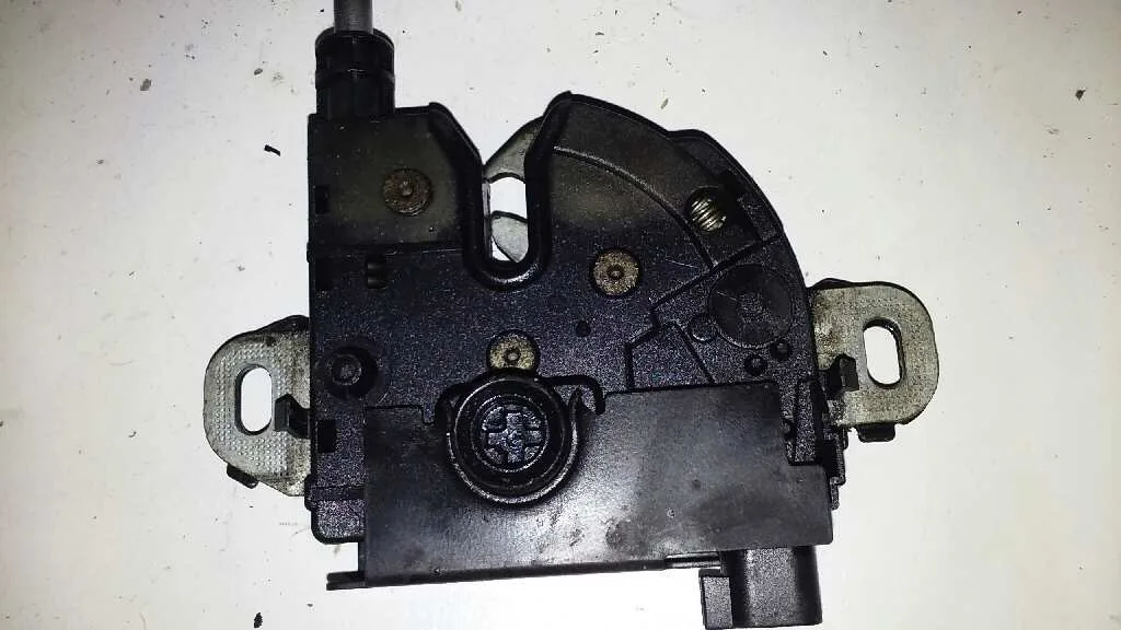 Cerradura Capot para Ford Focus Berlina (Cak)