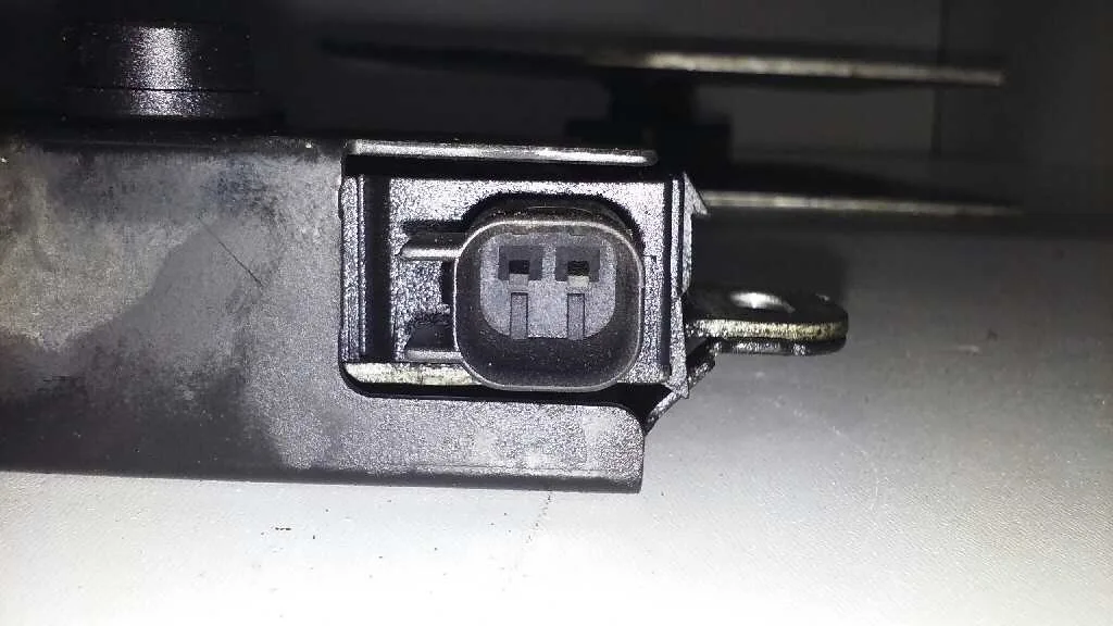 Cerradura Capot para Ford Focus Berlina (Cak)