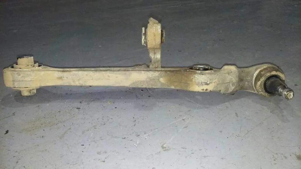Brazo Suspension Inferior Delantero Derecho para Seat Exeo Berlina (3R2)