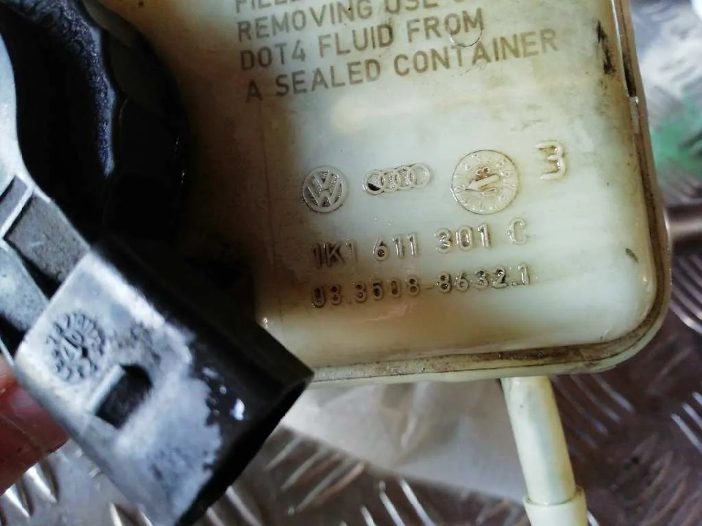 Bomba Freno para Audi A3 (8P)