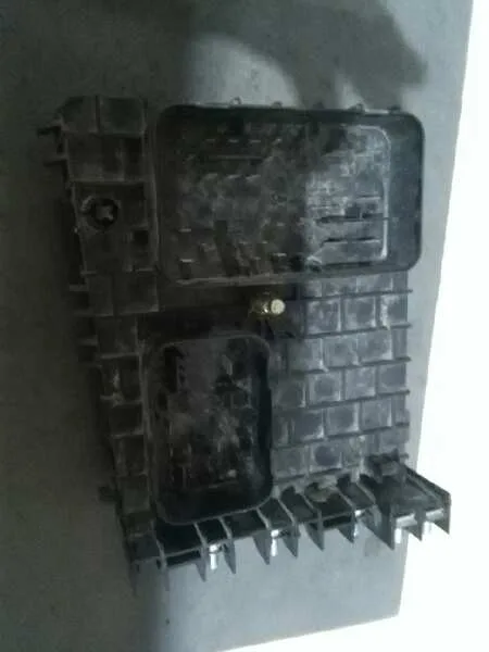 Caja Reles / Fusibles para Audi A3 (8P)