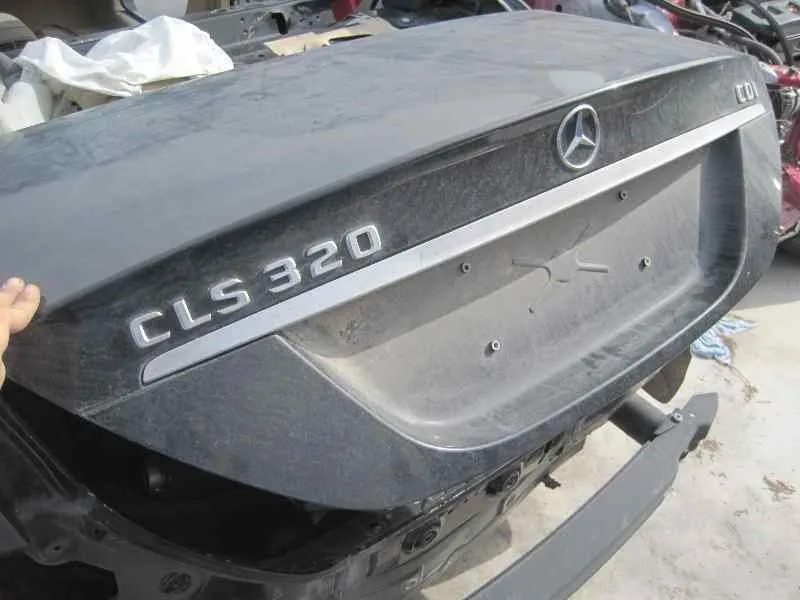 Tapa Maletero para Mercedes-Benz Clase Cls (W219)