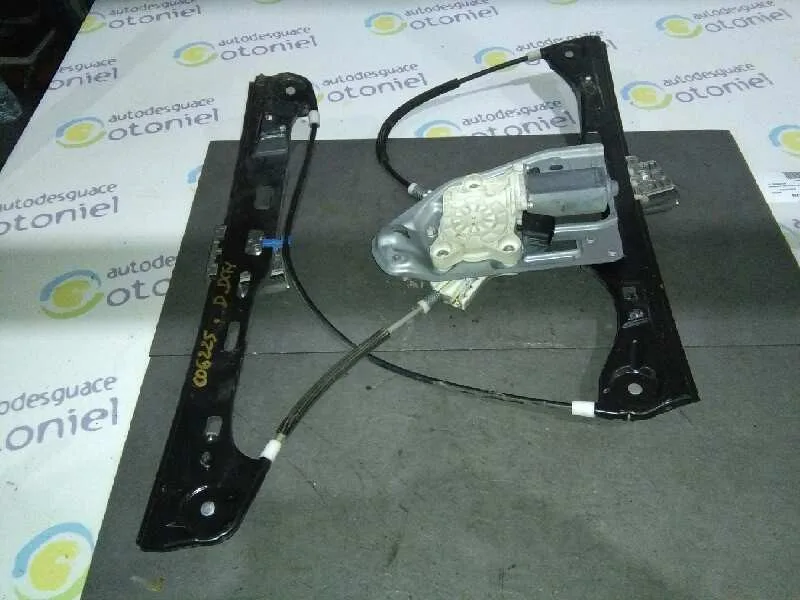 Elevalunas Delantero Derecho para Mercedes-Benz Clase C (W203) Berlina