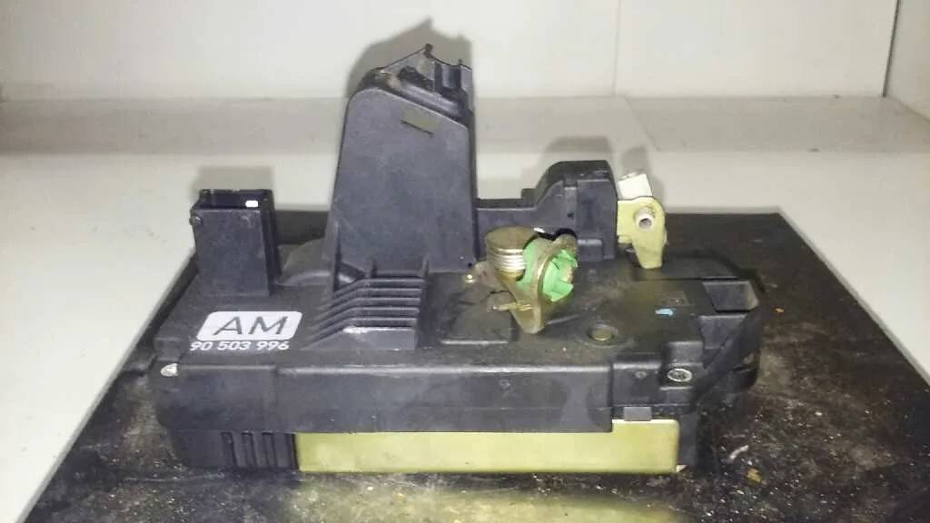 Cerradura Puerta Trasera Derecha para Opel Vectra B Berlina
