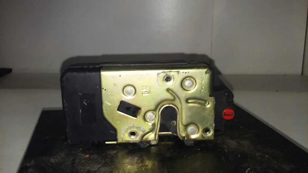 Cerradura Puerta Trasera Derecha para Opel Vectra B Berlina