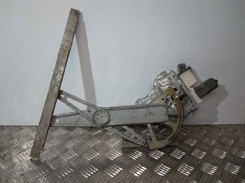 Elevalunas Delantero Izquierdo para Toyota Avensis Berlina (T25)