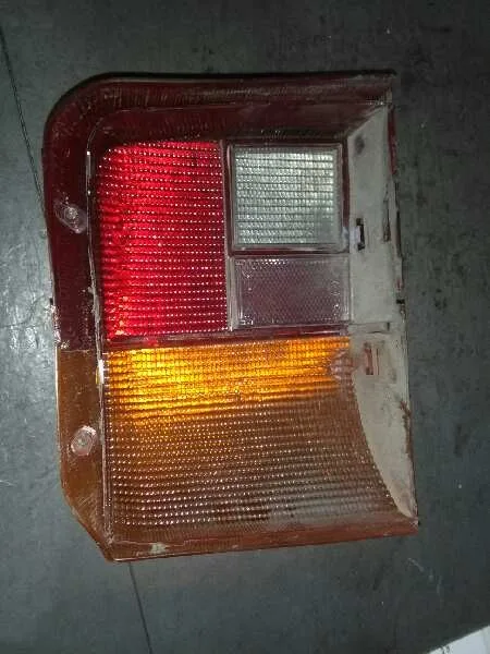 Piloto Trasero Derecho para Peugeot 205 Berlina