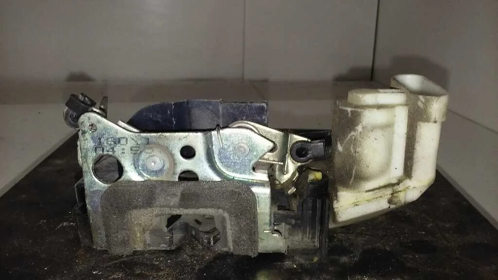 Cerradura Puerta Trasera Izquierda para Fiat Punto Berlina (188)