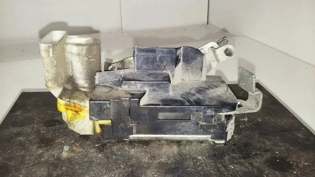 Cerradura Puerta Trasera Izquierda para Fiat Punto Berlina (188)