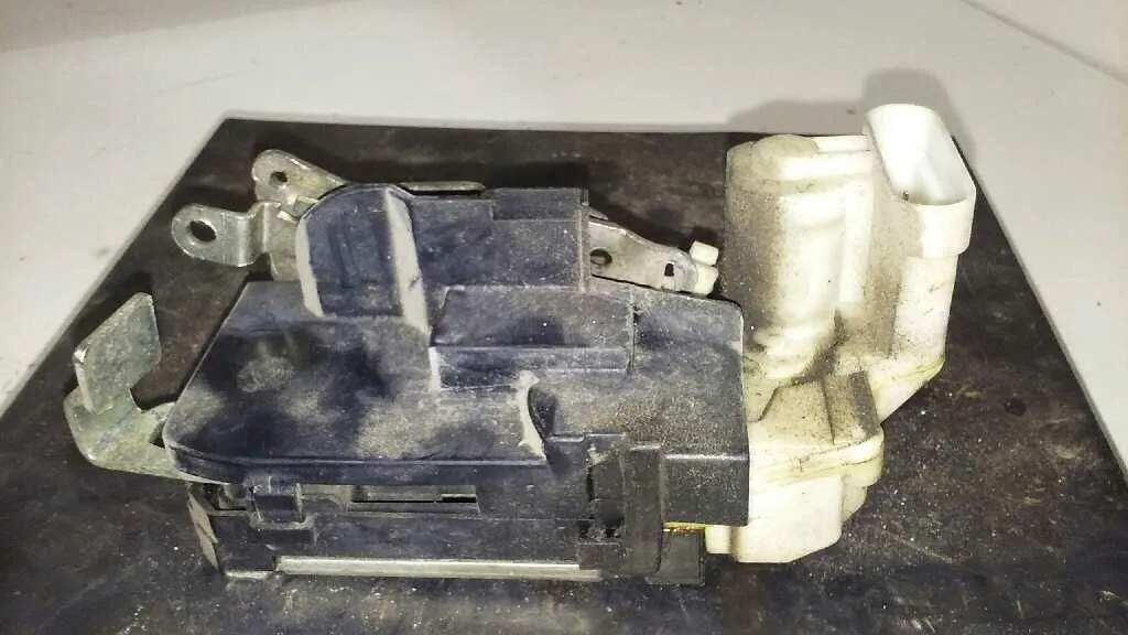 Cerradura Puerta Trasera Derecha para Fiat Punto Berlina (188)