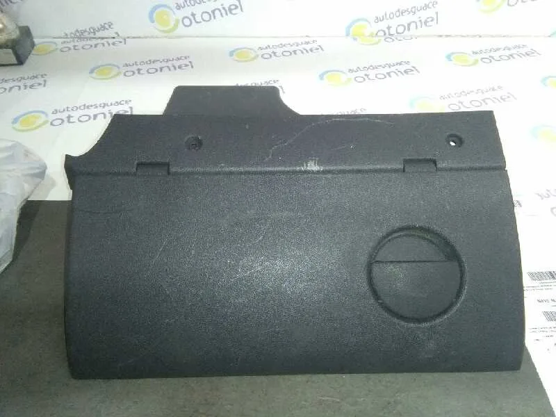 Guantera para Opel Corsa C