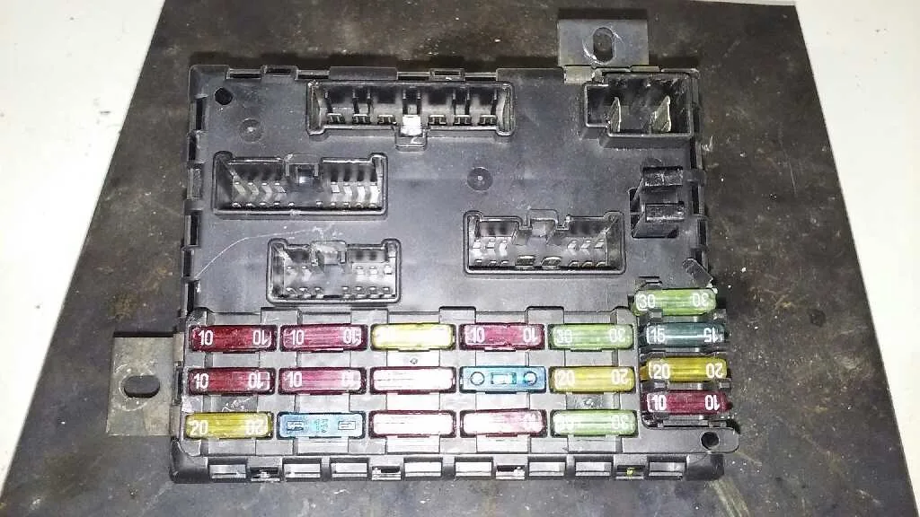 Caja Reles / Fusibles para Alfa Romeo 156 (116)