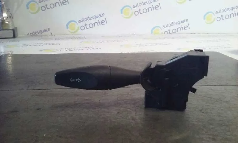 Mando Intermitentes para Ford Fiesta (Cbk)