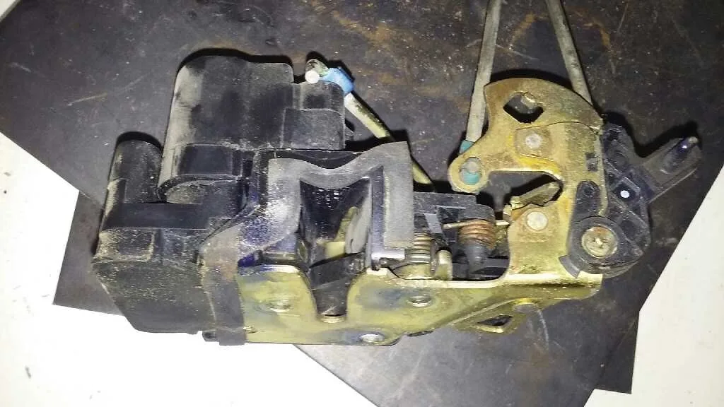 Cerradura Puerta Trasera Izquierda para Daewoo Leganza
