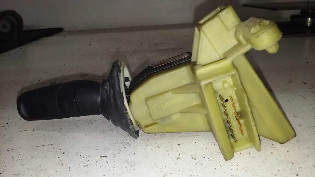 Mando Limpia para Ford Mondeo Berlina/Familiar (Fd)