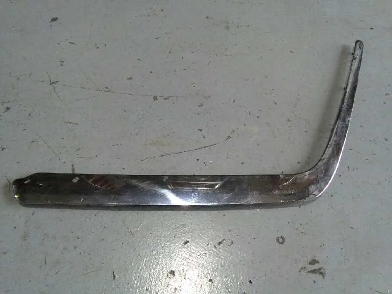 Molduras Delanteras para Mercedes-Benz Clase E (W124) Berlina