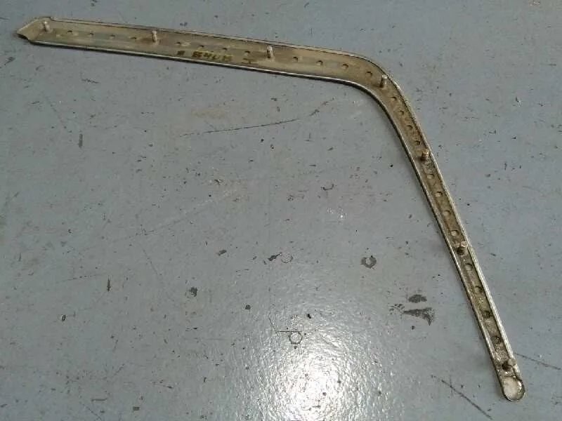 Molduras Delanteras para Mercedes-Benz Clase E (W124) Berlina
