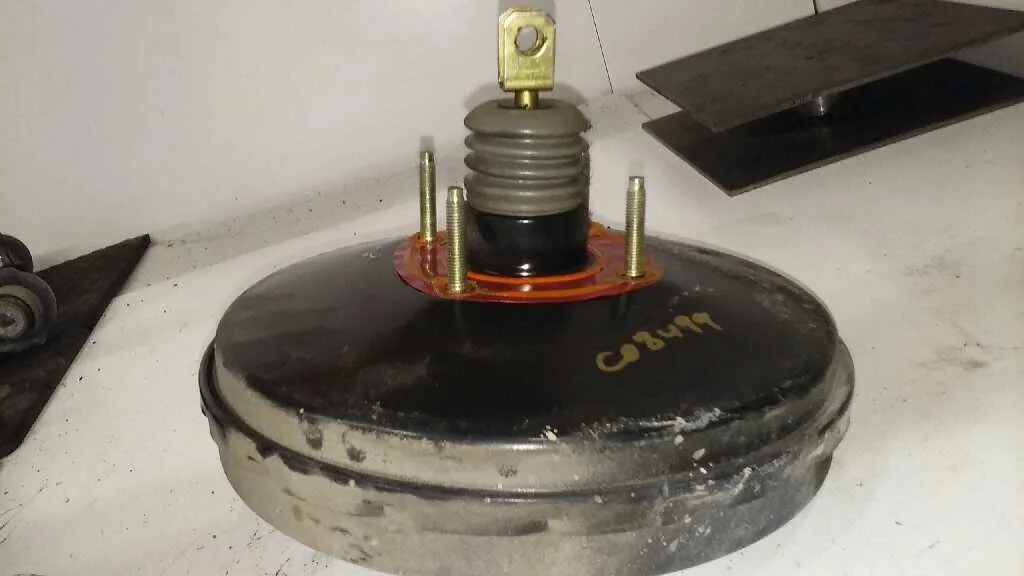 Servofreno para Ford Focus Berlina (Cak)