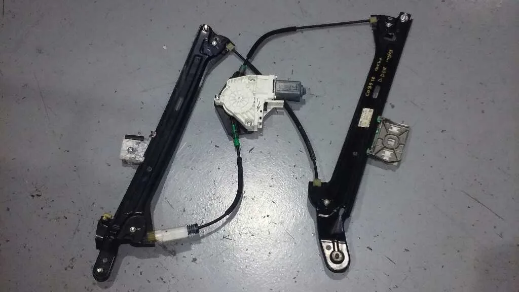 Elevalunas Delantero Derecho para Audi A4 Berlina (8E)