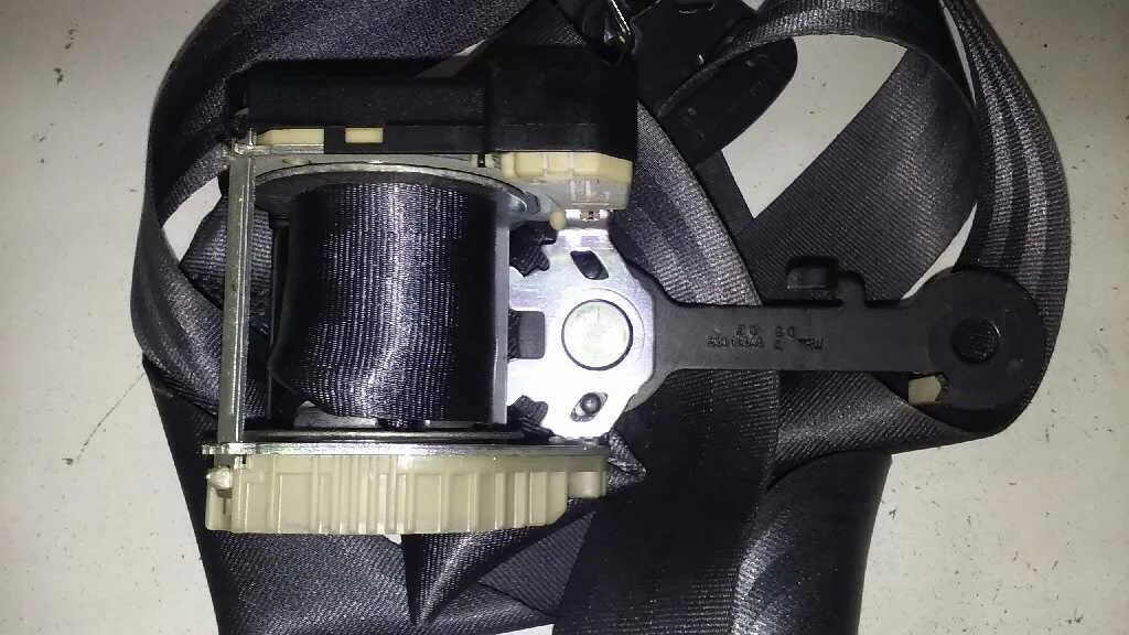 Cinturon Seguridad Delantero Derecho para Renault Clio Ii Fase Ii (B/Cb0)