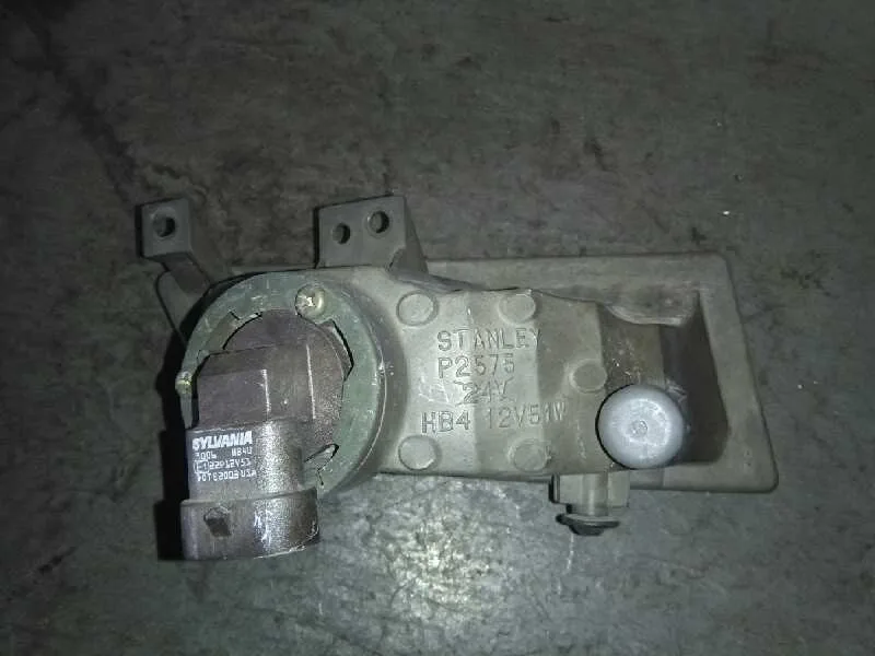 Faro Antiniebla Izquierdo para Mazda 2 Berlina (Dy)