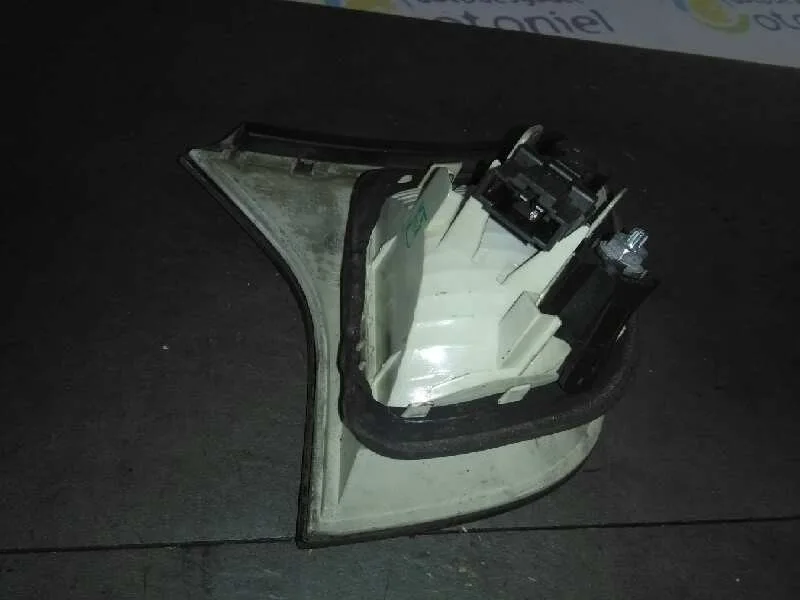 Piloto Trasero Derecho Interior para Audi A4 Berlina (8E)