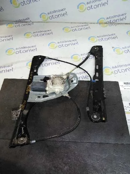 Elevalunas Delantero Derecho para Mercedes-Benz Clase C (W203) Berlina