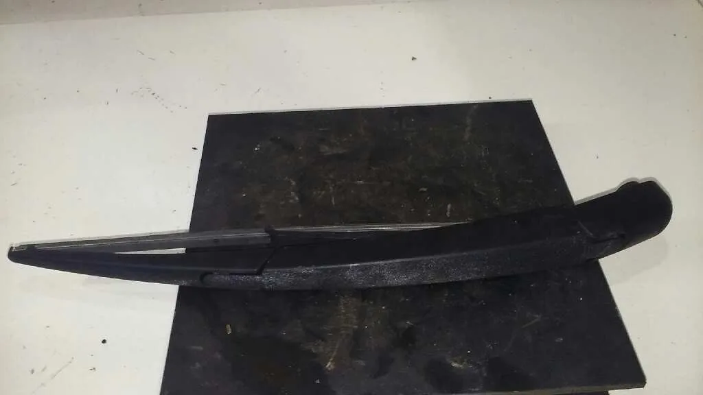 Brazo Limpia Trasero para Ford C-Max