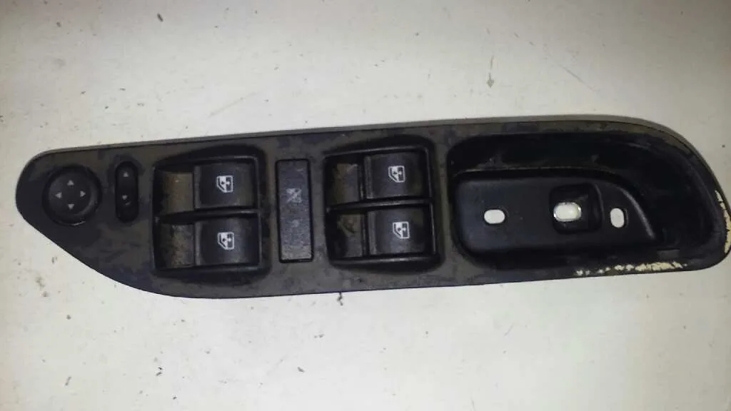 Mando Elevalunas Delantero Izquierdo para Fiat Tipo