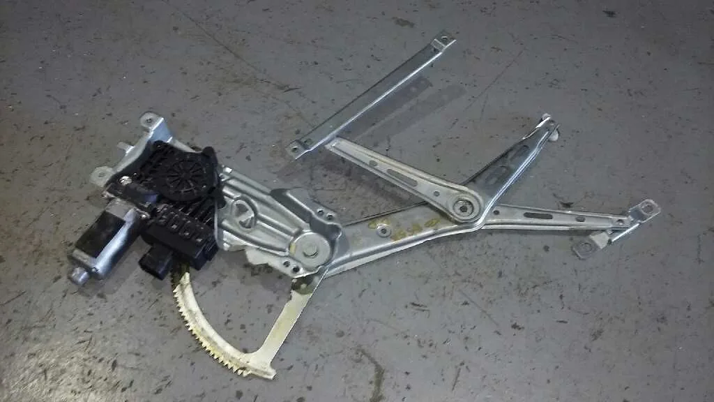 Elevalunas Delantero Derecho para Opel Zafira B