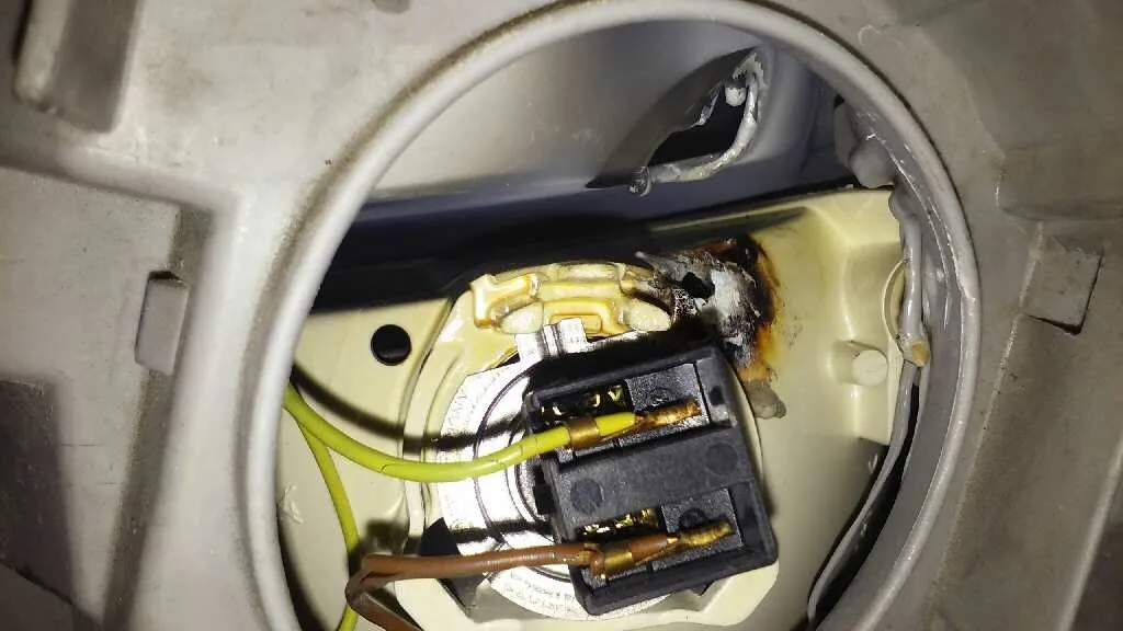Faro Derecho para Mercedes-Benz Clase A (W168)