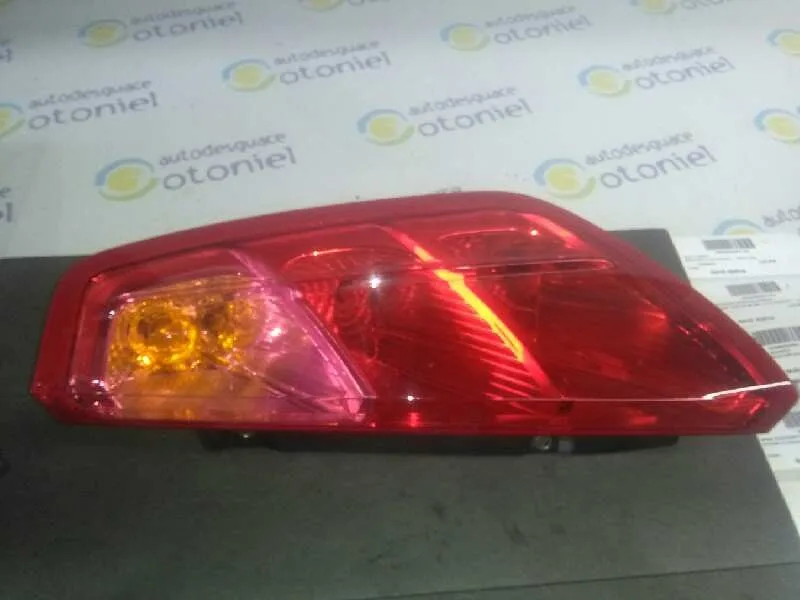 Piloto Trasero Derecho para Fiat Grande Punto (199)