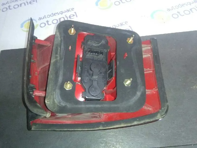Piloto Trasero Derecho para Audi Allroad Quattro (4B5)